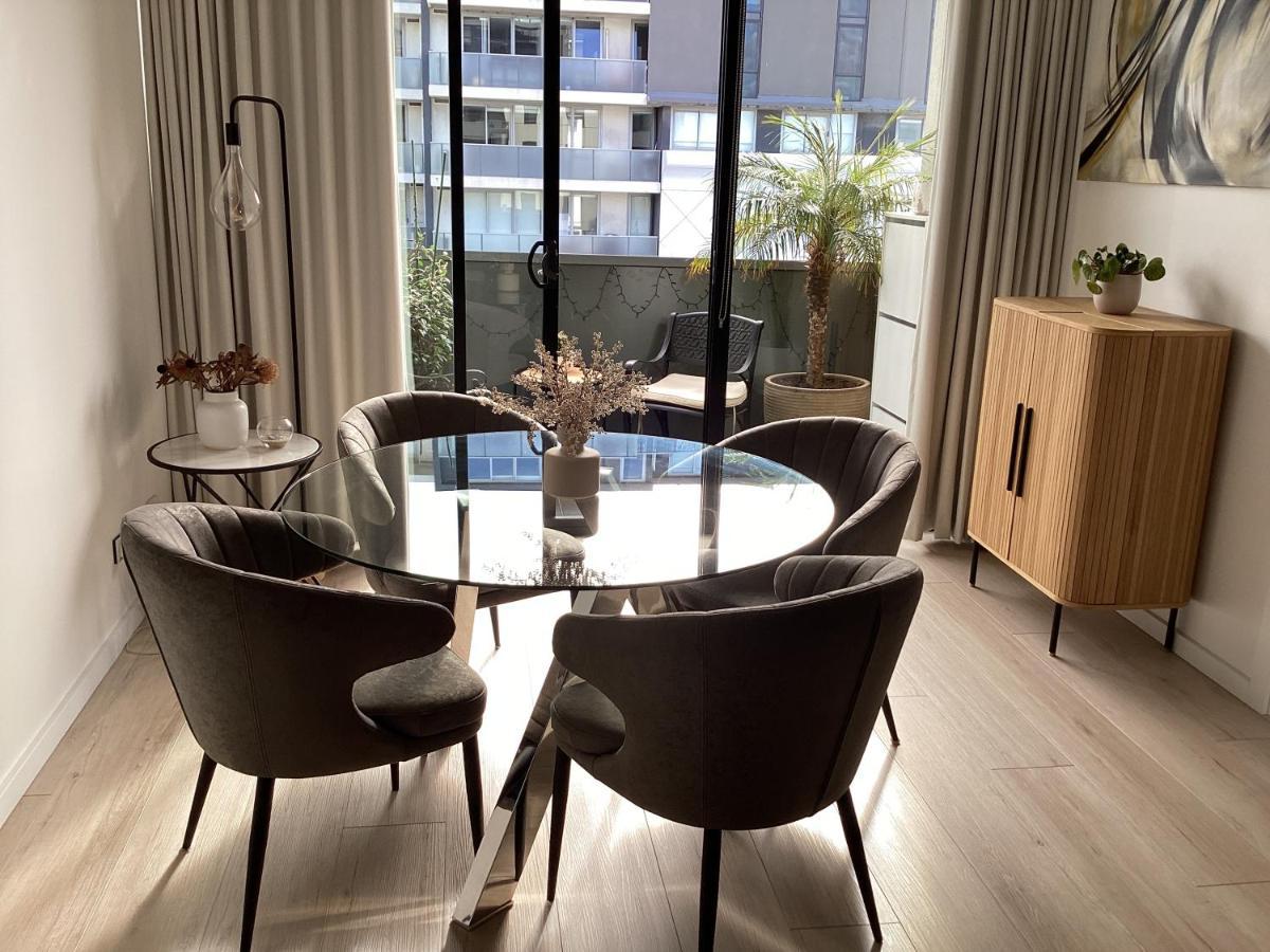In The Heart Of Port Melbourne Apartment Luaran gambar