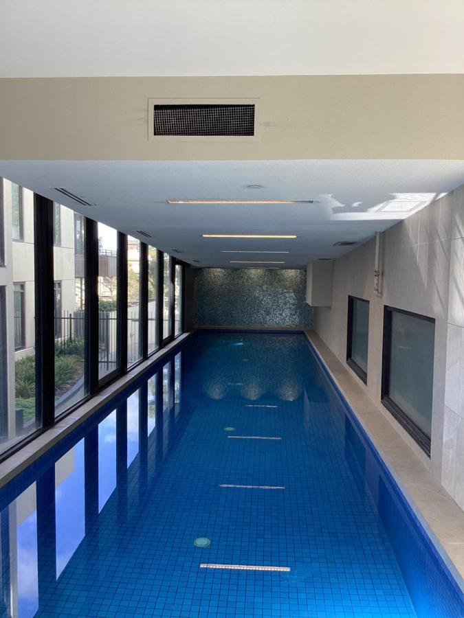 In The Heart Of Port Melbourne Apartment Luaran gambar